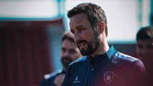 César Peixoto. "Não basta jogar bem, é preciso ter espírito de luta e saber sofrer"