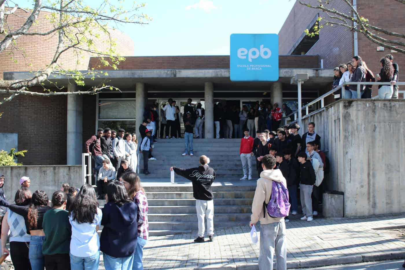 Estudantes pedem melhores condições de ensino na Escola Profissional de Braga