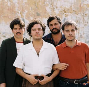 Capitão Fausto confirmados no Enterro da Gata