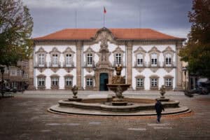 Equipamentos culturais e patrimoniais de Braga recebem 'Selo Rotas do Norte'