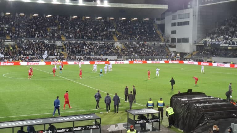 Vitória SC faz o trabalho de casa e vence o Santa Clara