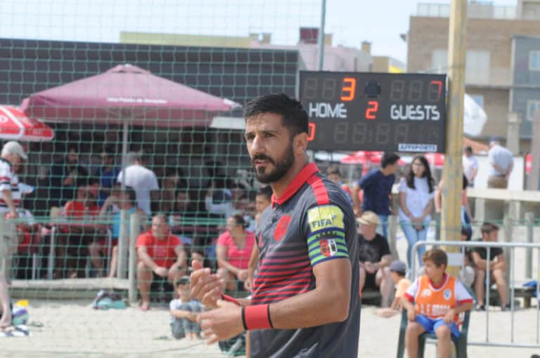 Bruno Torres entre os nomeados para melhor treinador do mundo de futebol de praia