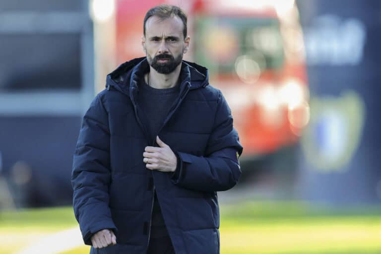 Hugo Oliveira espera "jogo muito difícil" com Estoril em Famalicão