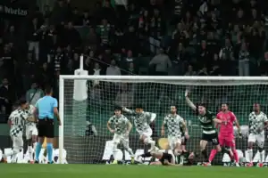 Moreirense incapaz de travar Sporting sofre três golos em Alvalade