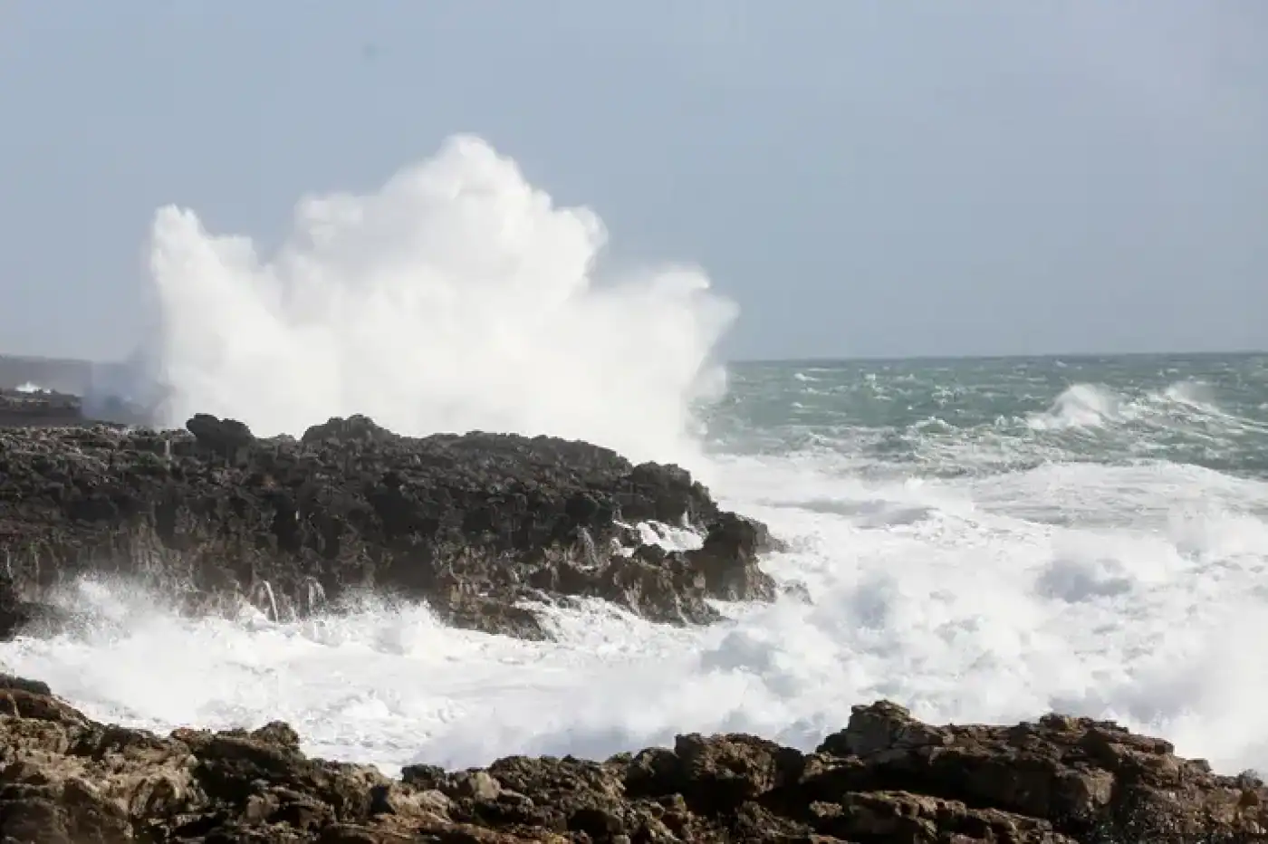 Previsão de agitação marítima coloca distritos de Braga e Viana em alerta laranja