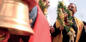 Domingo de tradição a norte com visita pascal a casa de muitos católicos