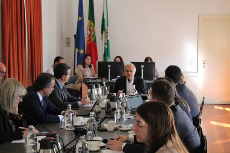 Oposição acusa autarquia de engavetar projetos "fundamentais" para Guimarães