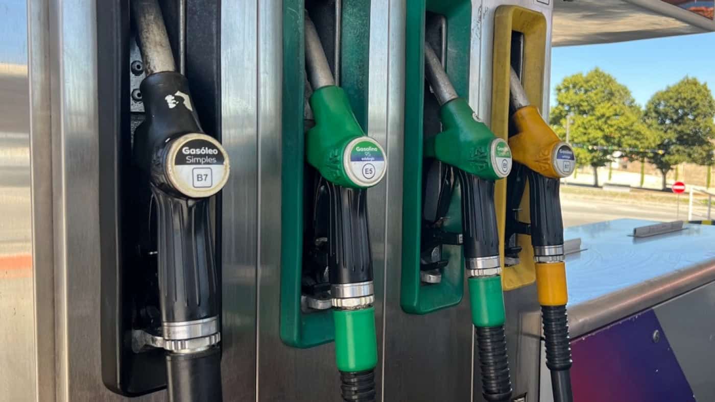Preço da gasolina sobe mais um cêntimo na próxima semana