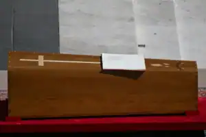 Óbito/Papa: Ação em favor dos migrantes e em prol da paz lembrados na missa exequial 