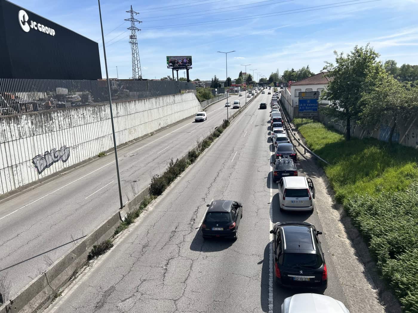 Energia chega aos poucos a Braga mais de 10 horas depois do apagão