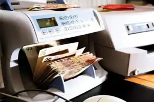 Economia portuguesa cresce 1,6% homólogos no 1.º trimestre e cai em cadeia