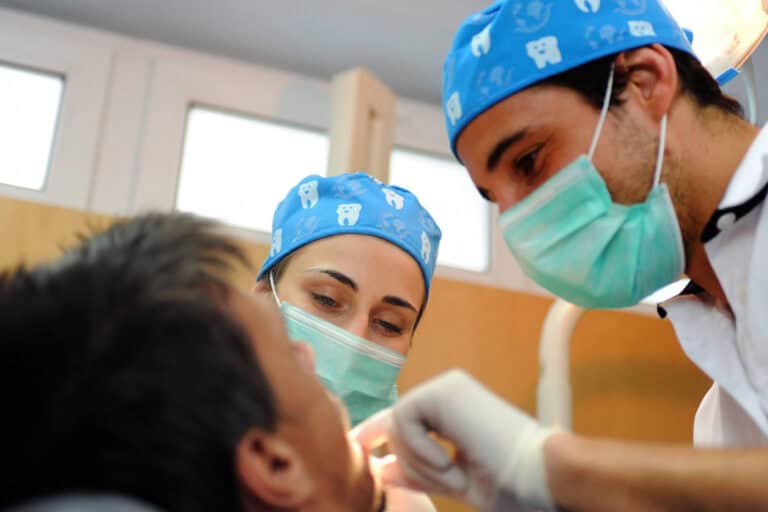 CMB investiu 1.5ME em saúde oral junto da população vulnerável em dez anos