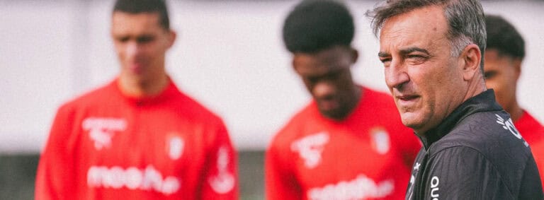 Carlos Carvalhal. SC Braga quer "corrigir entradas em falso" para vencer o Casa Pia AC