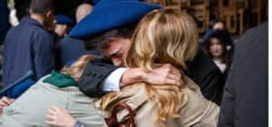 "Nunca deixem as memórias que daqui levam desvanecer da vossa vida"