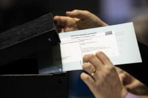 Mais de 333 mil eleitores podem votar hoje em todo o país 