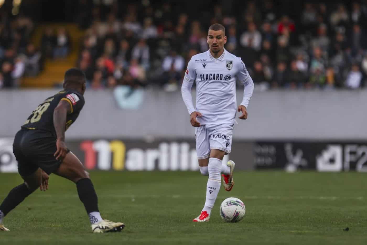 Vitória SC perde na receção ao Farense