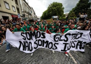 Enterro da Gata. Gestão vence Cortejo Académico 2025