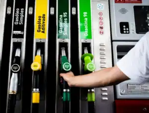 Gasóleo e gasolina mais baratos na próxima semana&nbsp;