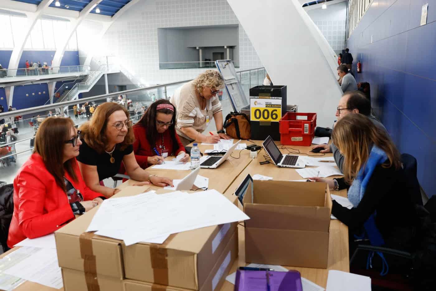 Quase 300 mil votos de emigrantes chegaram a Lisboa