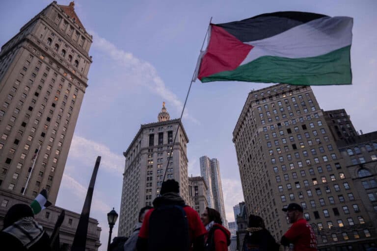 Professores e investigadores universitários promovem petição pela Palestina