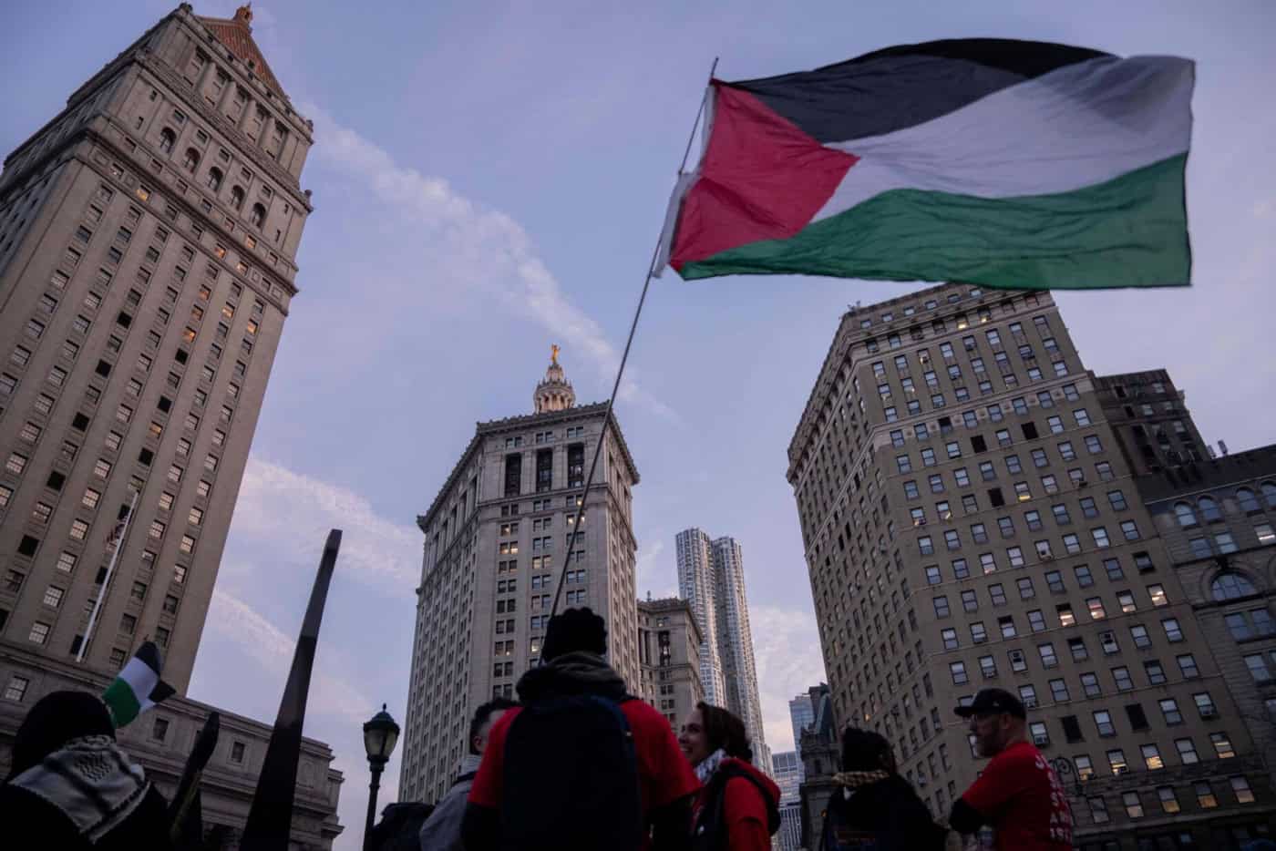 Professores e investigadores universitários promovem petição pela Palestina