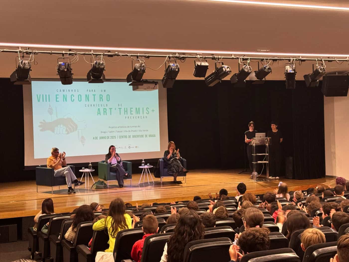 Formar para transformar. Encontro ART’THEMIS+ dá palco à educação para a igualdade