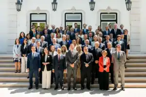 Montenegro prevê executivo a “planar para a esquerda, para a direita”, mas sempre em frente 