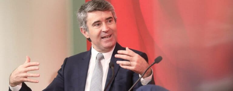 José Luís Carneiro é candidato único à sucessão de Pedro Nuno Santos no PS