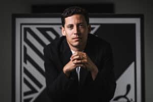 Luís Pinto "orgulhoso" promete Vitória SC a jogar para ganhar