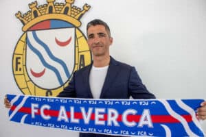 Após deixar o SC Braga B, Custódio Castro é oficialmente o novo treinador do Alverca 