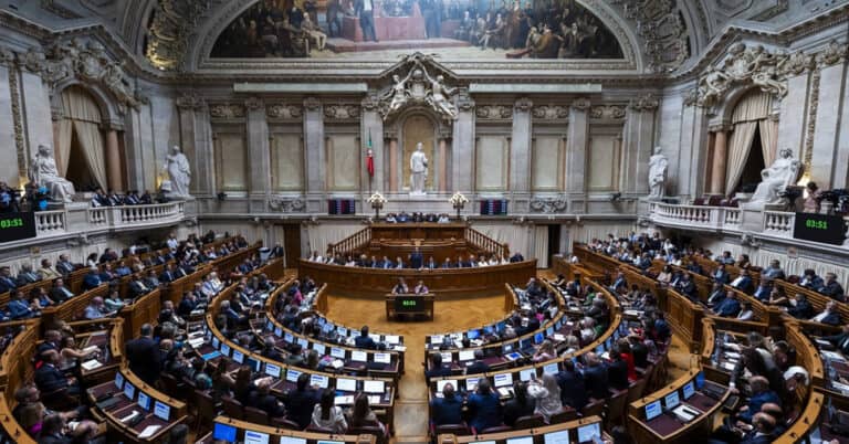 Pedidos em massa de nacionalidade levam Governo a propor nova lei com efeitos imediatos