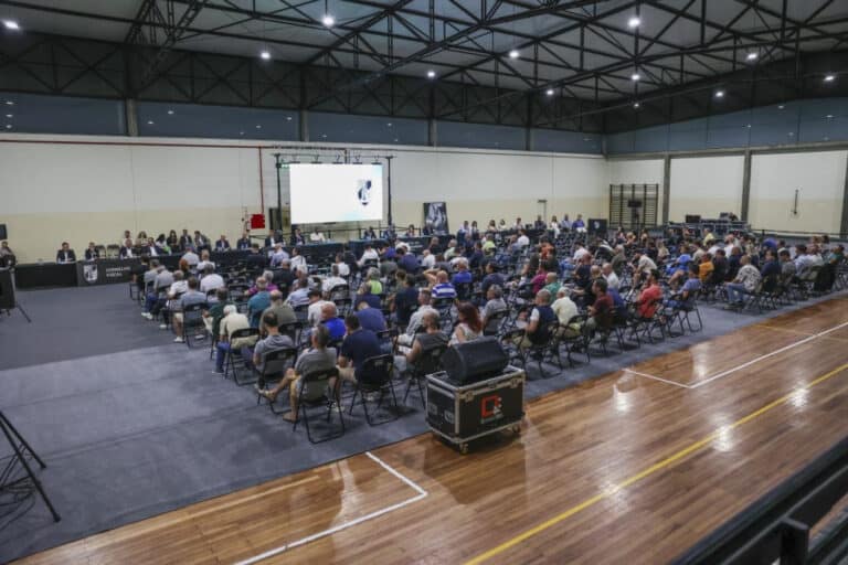Sócios do Vitória SC aprovam por maioria o orçamento para 2025/26