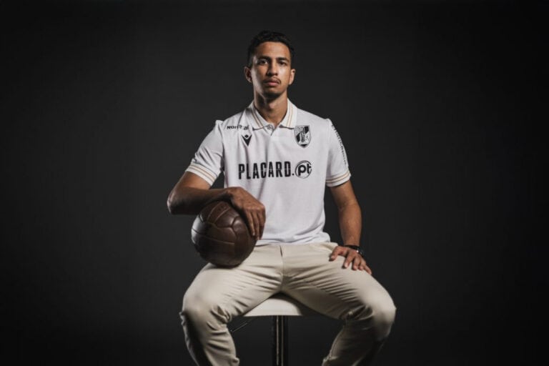 Central Paulo Vítor chega ao Vitória SC "mais preparado" depois de experiência na Rússia