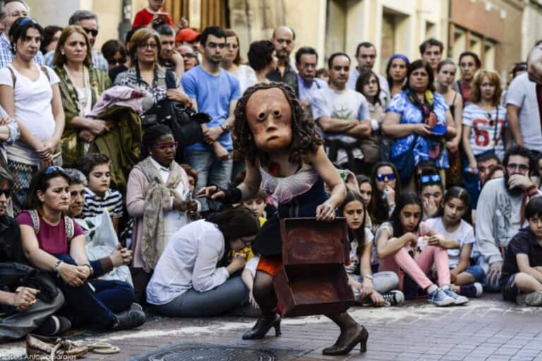 Mimarte faz um percurso silencioso ‘Andante’ por Braga