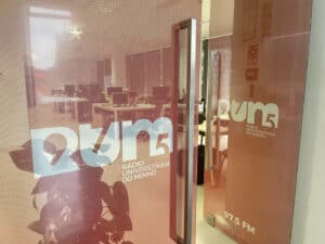 RUM celebra 36 anos de emissões legais com programas ao vivo no Café-Concerto RUM by Mavy