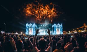 Mais de uma centena de artistas e bandas atuam entre hoje e sábado no festival Alive