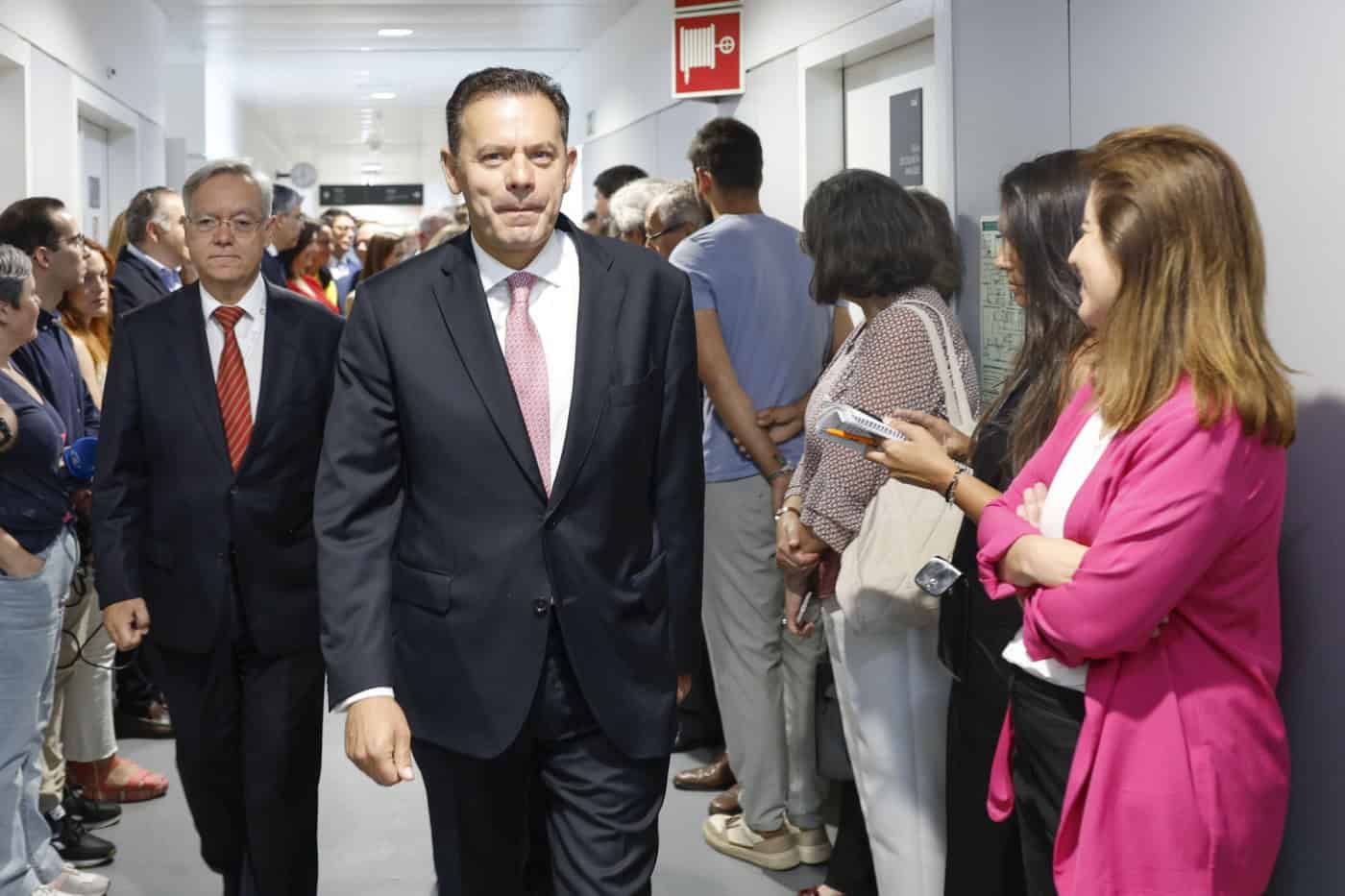 Montenegro defende que hoje há "menos problemas" na saúde do que há um ano