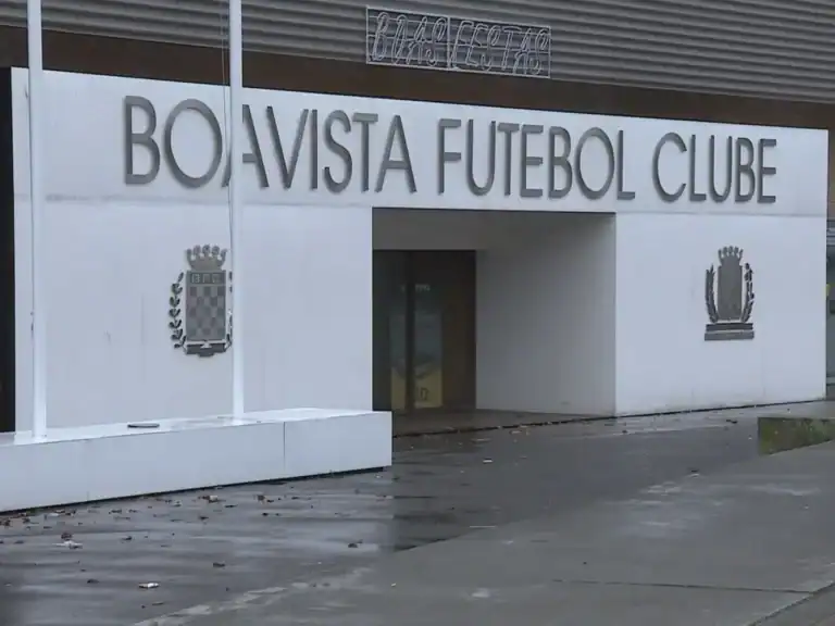PJ faz buscas no Estádio do Boavista