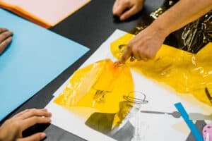 Crianças descobrem ‘As Cores do Som’ no Theatro Circo