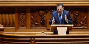 Montenegro abre último debate político antes das férias parlamentares&nbsp;