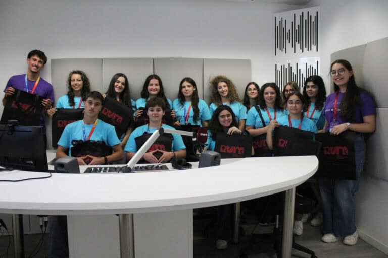 Jovens passam pela RUM em experiência do Verão no Campus