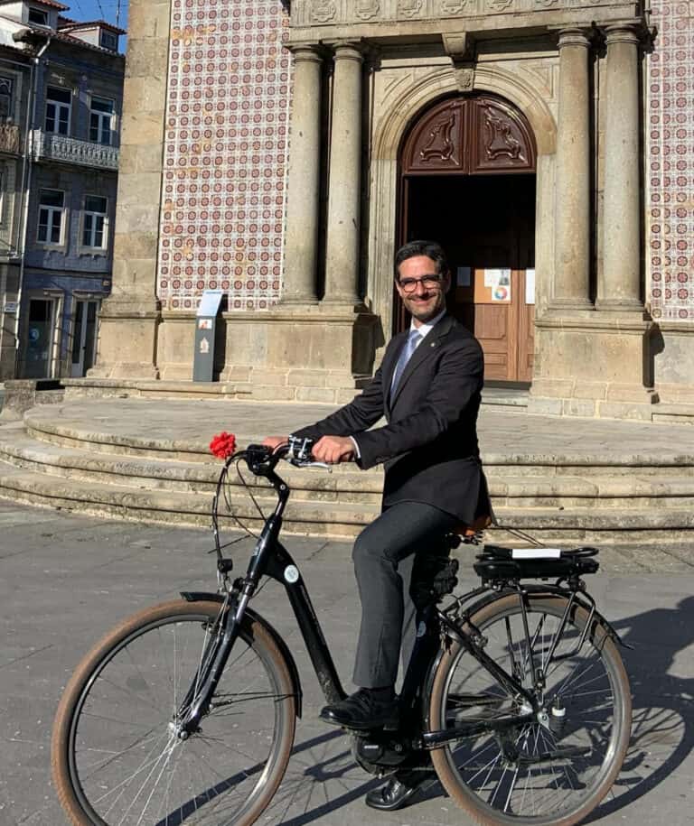 “Tenho de me sentar na cadeira do presidente para perceber a realidade”