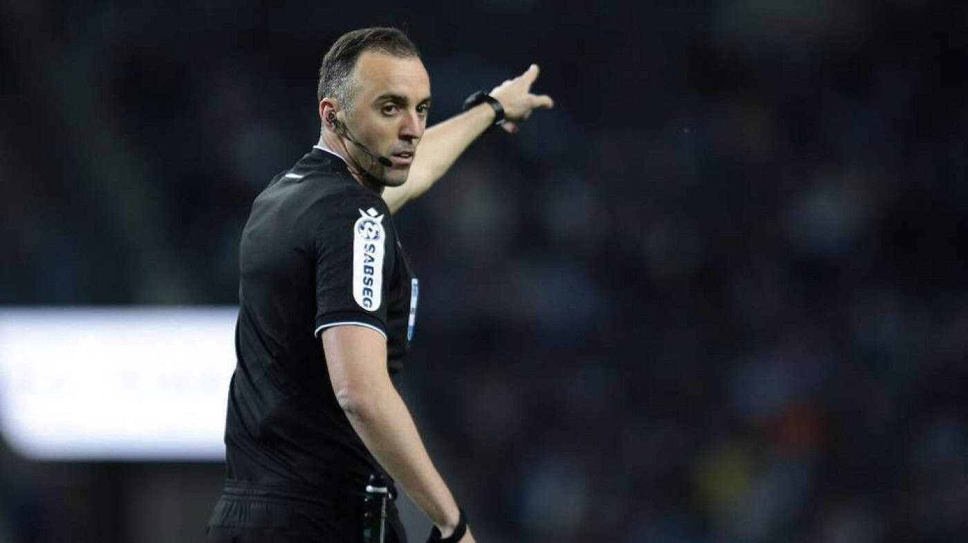 João Pinheiro arbitra Supertaça europeia entre PSG e Tottenham