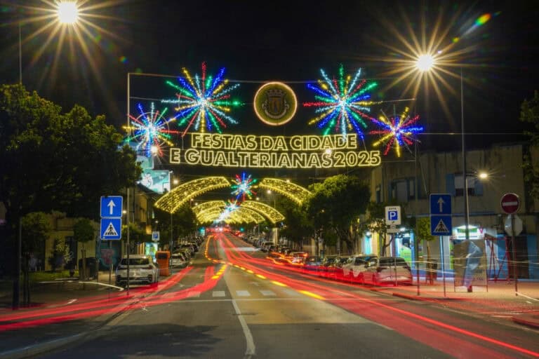 Sinos substituem 'morteiros' no arranque da Marcha Gualteriana