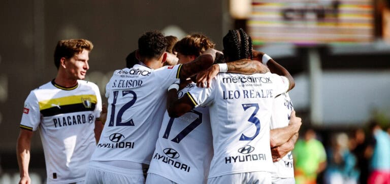 Moreirense e Famalicão vencem na estreia do campeonato