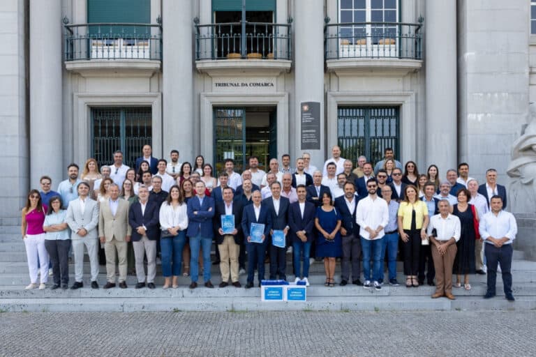 Ricardo Costa entrega listas do PS a Guimarães