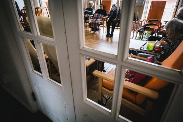 Segurança Social encerrou 43 creches e 307 lares por falta de condições desde 2023