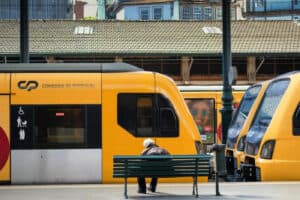 Primeiro de 22 novos comboios chega este ano com homologações em 2026