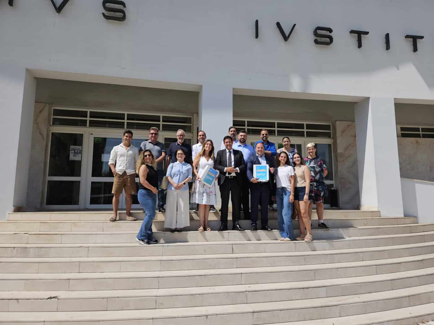 IL apresenta-se em onze freguesias em Braga para "vencer as eleições"