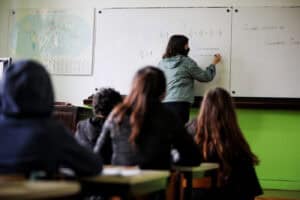 Cerca de 19 mil professores colocados nas escolas no próximo ano letivo